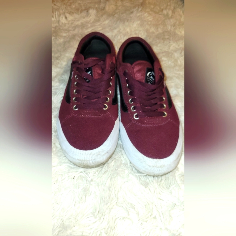 Size 8 Vans - Bought in 2019 - Maroon Suede - World's #1 Skateboard Shoe Pro